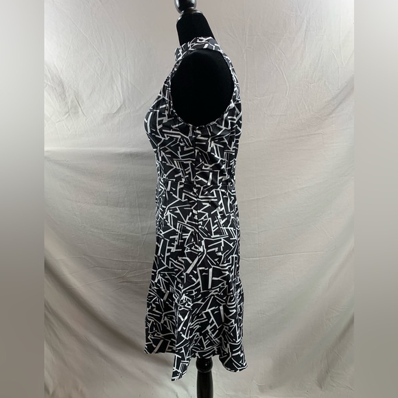 Black And White Print Ruffle Hem Halter Dress - Picture 8 of 10